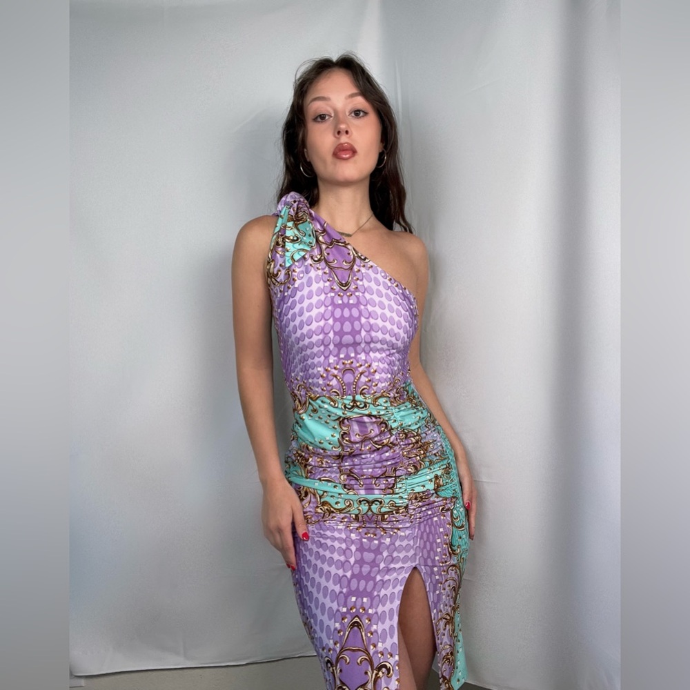 Venus, one shoulder dress